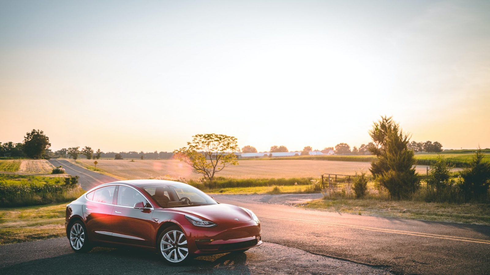 Tesla 夕陽